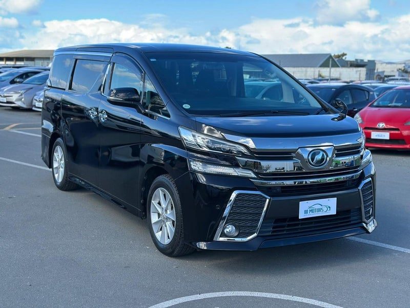 2015 Toyota Vellfire 7 Seater, photo 3