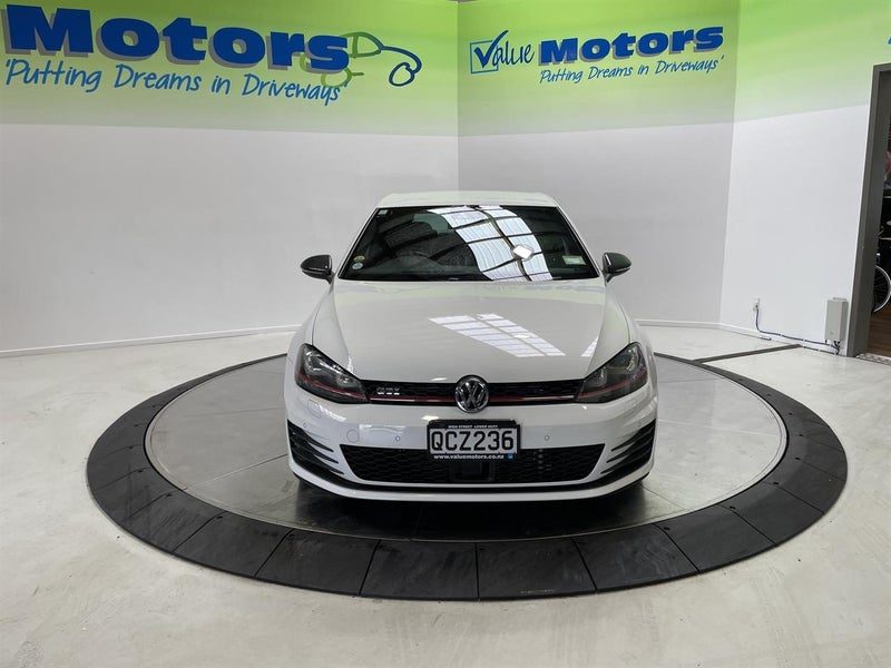 2013 Volkswagen Golf GTI, photo 3