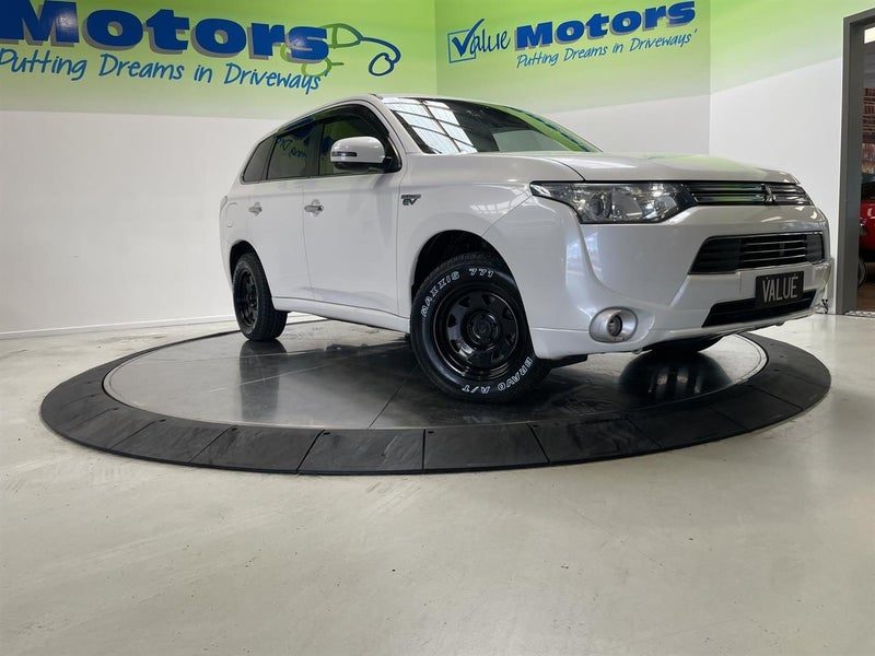 2013 Mitsubishi Outlander PHEV