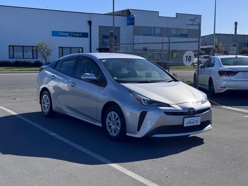 2019 Toyota Prius S, photo 3
