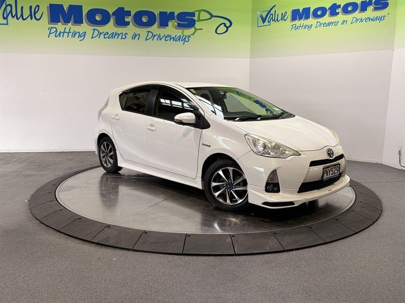 2014 Toyota Aqua HYBRID .. PUSH BUTTON START