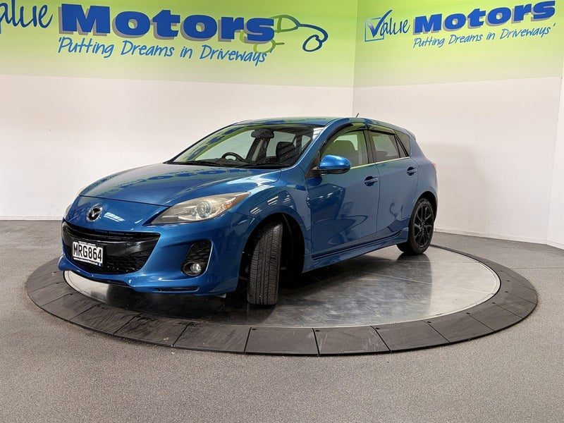 2012 Mazda Axela, photo 3