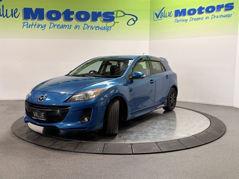 2012 Mazda Axela, photo 3