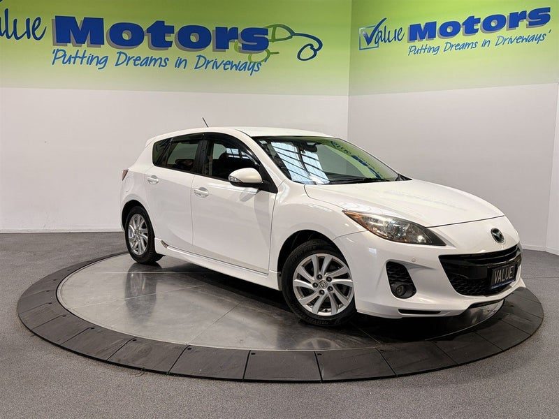 2012 Mazda Axela 2.0L CRISP EXAMPLE with LOW KMS!!