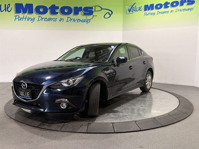 2015 Mazda Axela HYBRID MODEL with LEATHER, photo 3