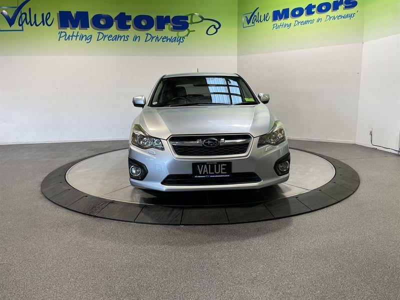 2013 Subaru Impreza 2.0L HATCH, LOW KMS, photo 2
