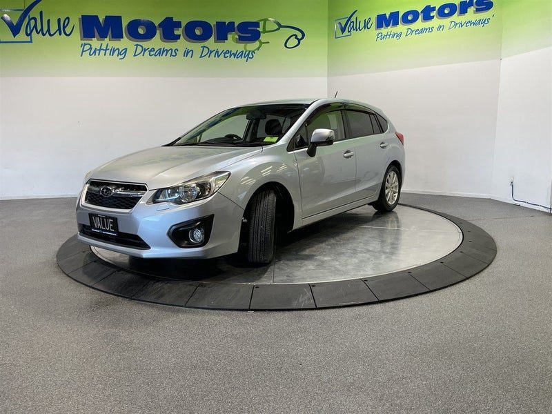 2013 Subaru Impreza 2.0L HATCH, LOW KMS, photo 3