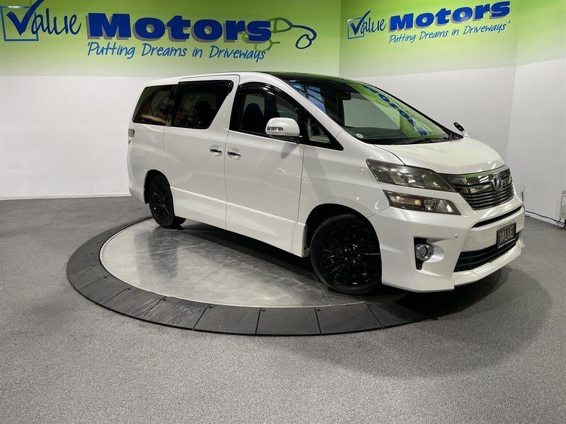 2013 Toyota Vellfire 2.4L CAPTAIN CHAIR MODEL