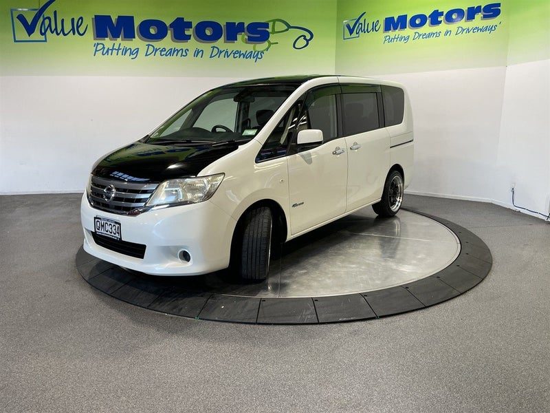 2013 Nissan Serena HOT LOOKING FAMILY 7SEATER!!, photo 3