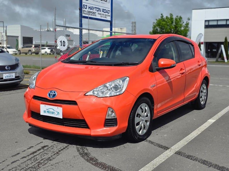 2013 Toyota Aqua G Heated seats & Reverse camera