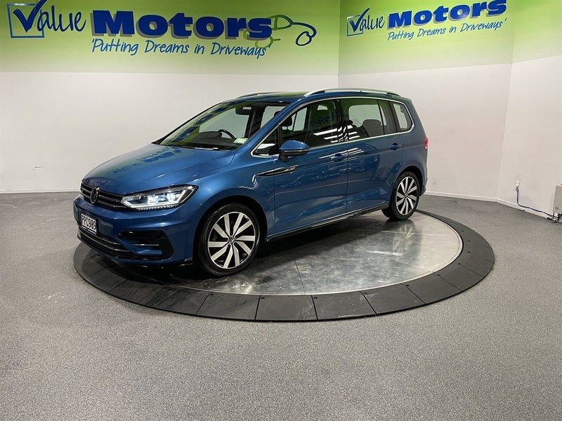 2022 Volkswagen Touran R Line, photo 3