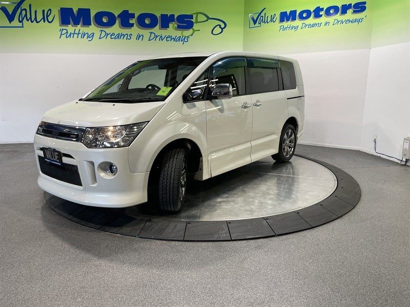 2017 Mitsubishi Delica 4WD ROADEST SPECIAL EDITION, photo 3