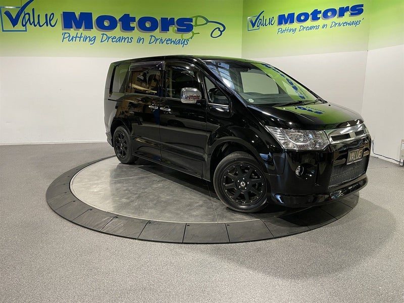 2017 Mitsubishi Delica