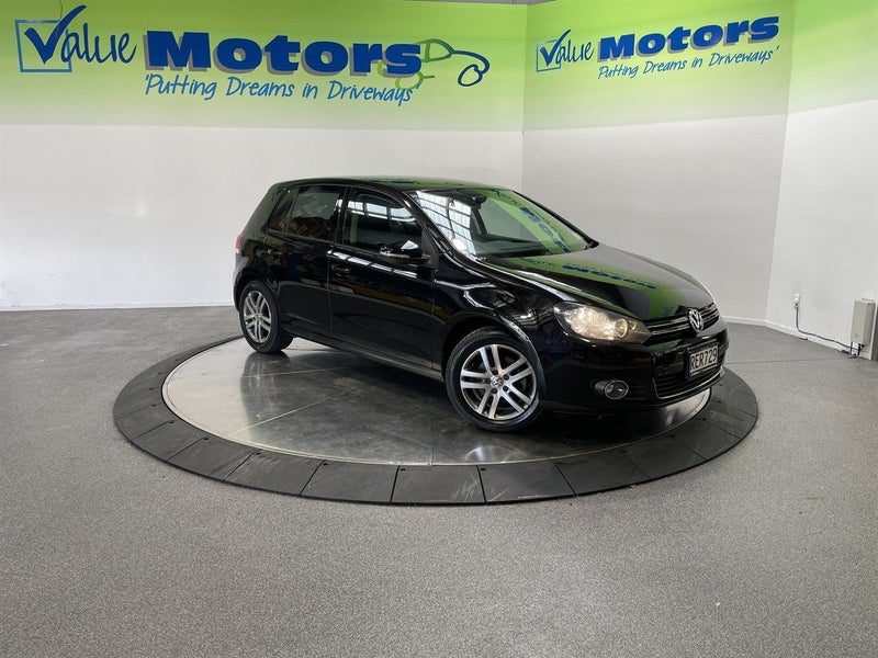 2009 Volkswagen Golf SAFETY FIRST MOTORING!!