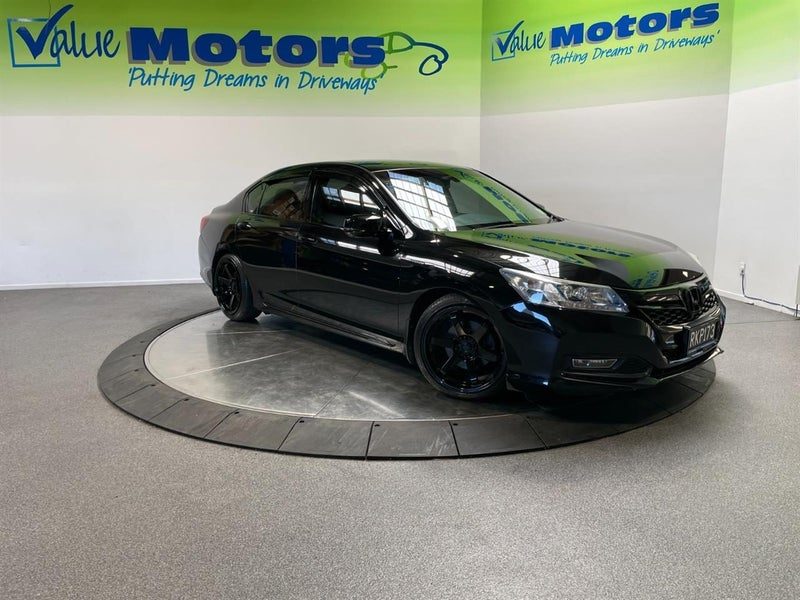 2013 Honda Accord HYBRID BLACK PACK STUNNER!!