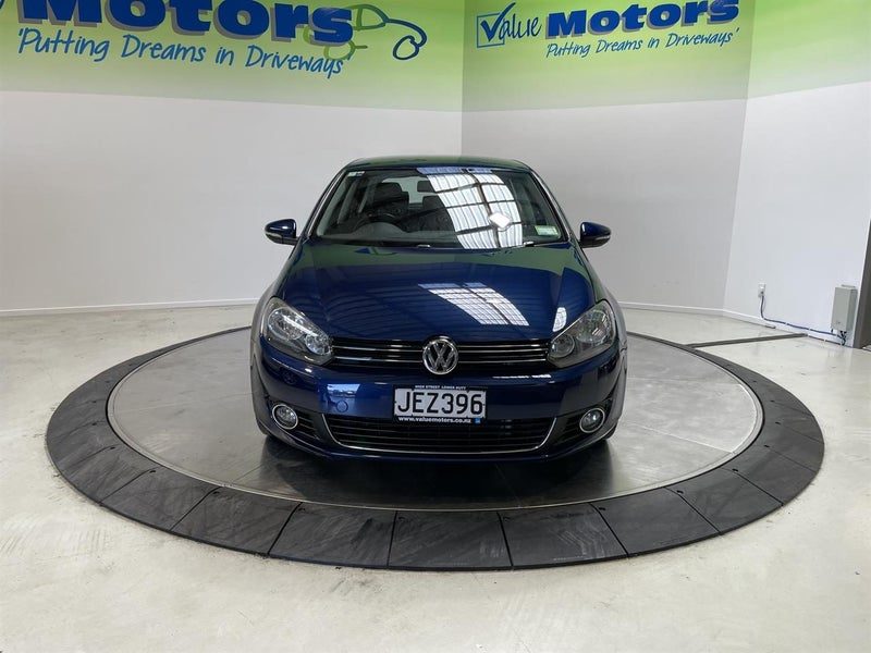 2010 Volkswagen Golf TSi HOT LOOKING HATCH!!, photo 3