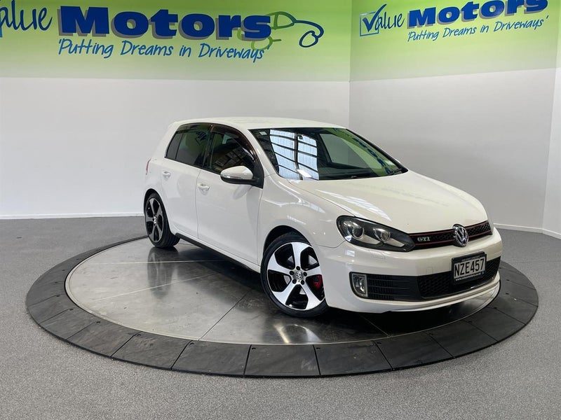 2011 Volkswagen Golf GTi, MK6 with LOW KMS
