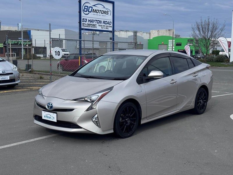 2018 Toyota Prius S Model New Shape, main photo