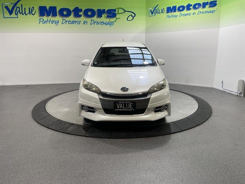 2012 Toyota Wish, photo 2