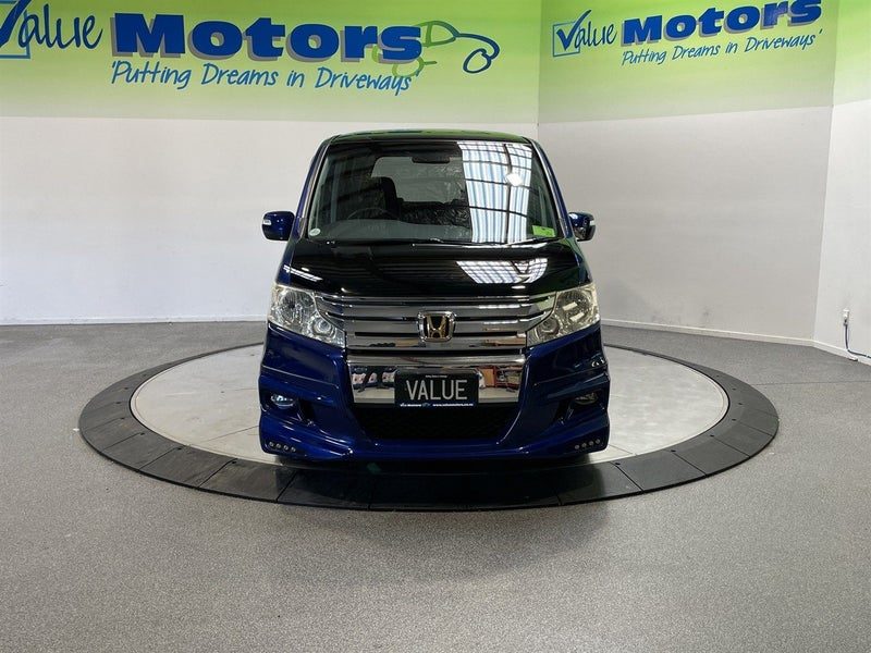 2012 Honda Step Wagon STYLISH 7 SEATER WAGON, photo 2