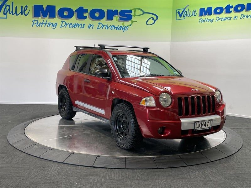 2007 Jeep Compass ROUGHED UP ON STEELIES, photo 2