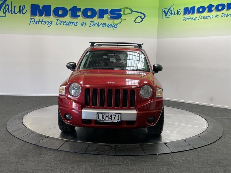 2007 Jeep Compass ROUGHED UP ON STEELIES, photo 3