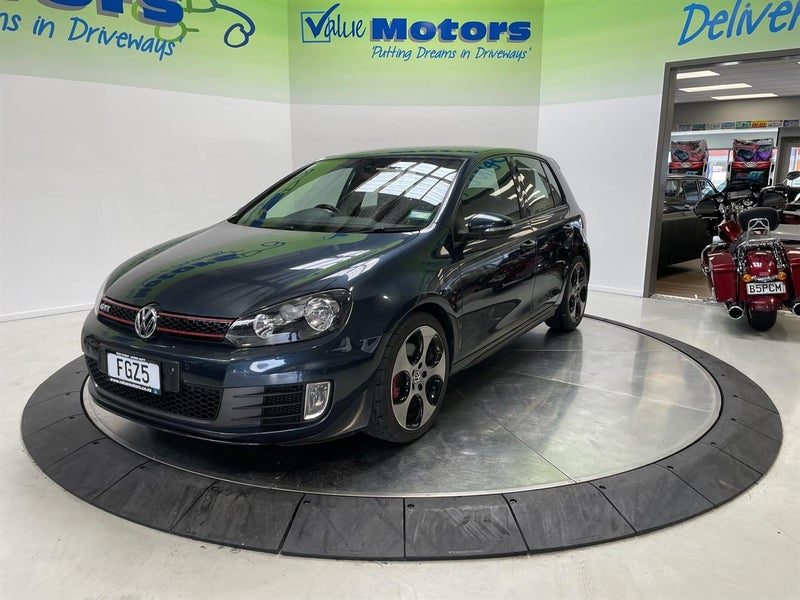 2010 Volkswagen Golf GTI, photo 3
