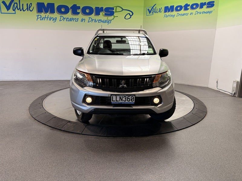 2018 Mitsubishi Triton SINGLE CAB FLAT DECK, photo 2
