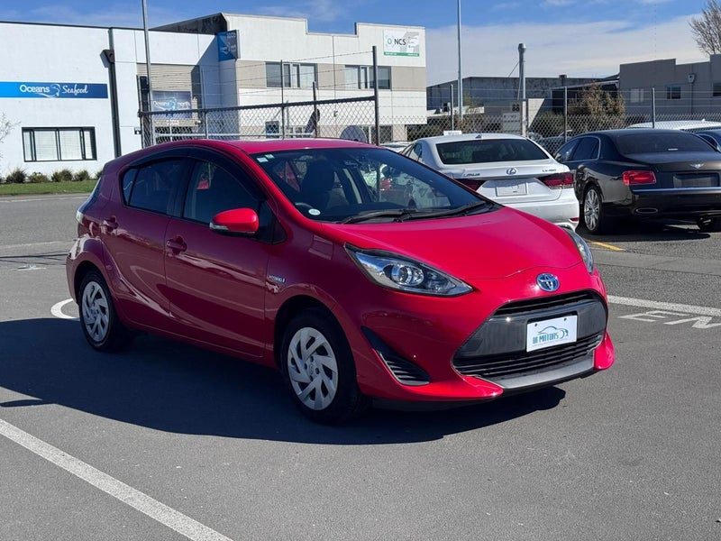 2017 Toyota Aqua S Model SAFTY PACKAGE EDITION, photo 3