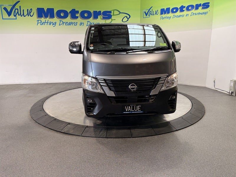 2023 Nissan NV350 5 DOOR PETROL VAN, LOW KMS, photo 2