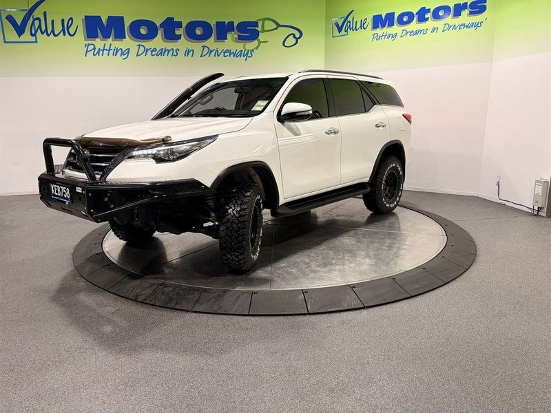 2016 Toyota Fortuner GXL, photo 3