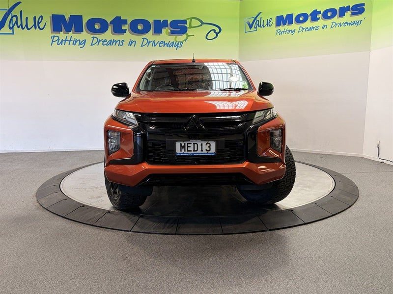 2019 Mitsubishi Triton VRX, photo 2