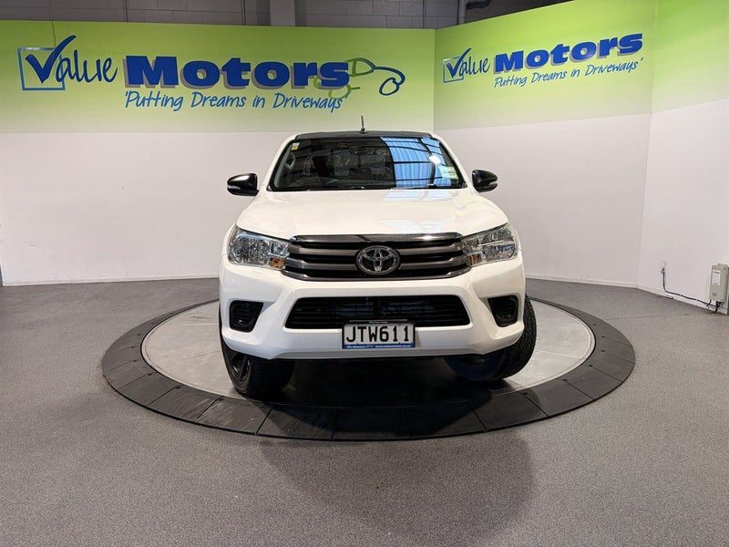 2016 Toyota Hilux SR TD DC 2.8D/6AT/UT, photo 2