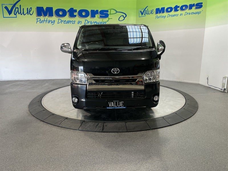2018 Toyota Hiace GL with WAAAAY BETTER SEATS!!, photo 2