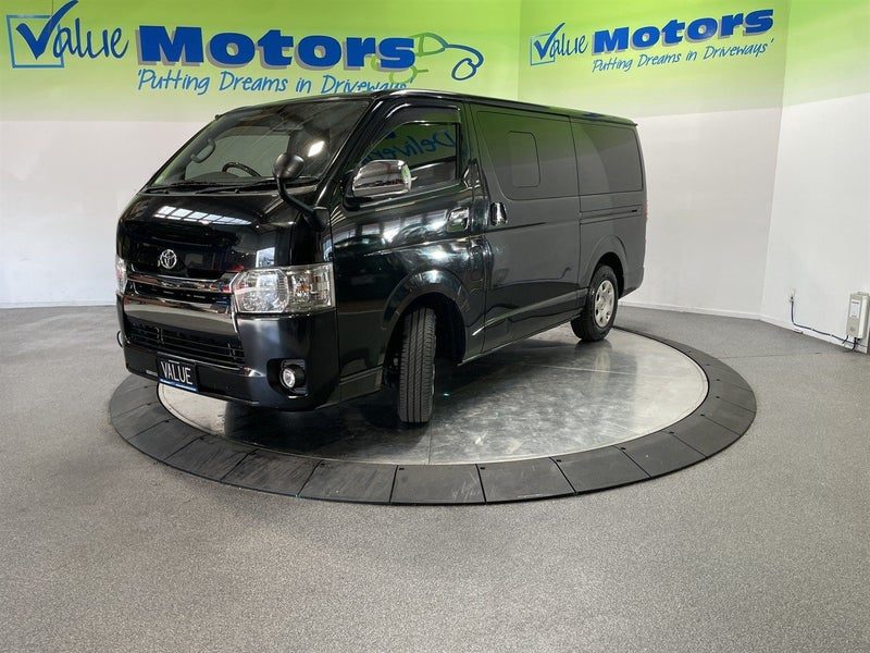 2018 Toyota Hiace GL with WAAAAY BETTER SEATS!!, photo 3