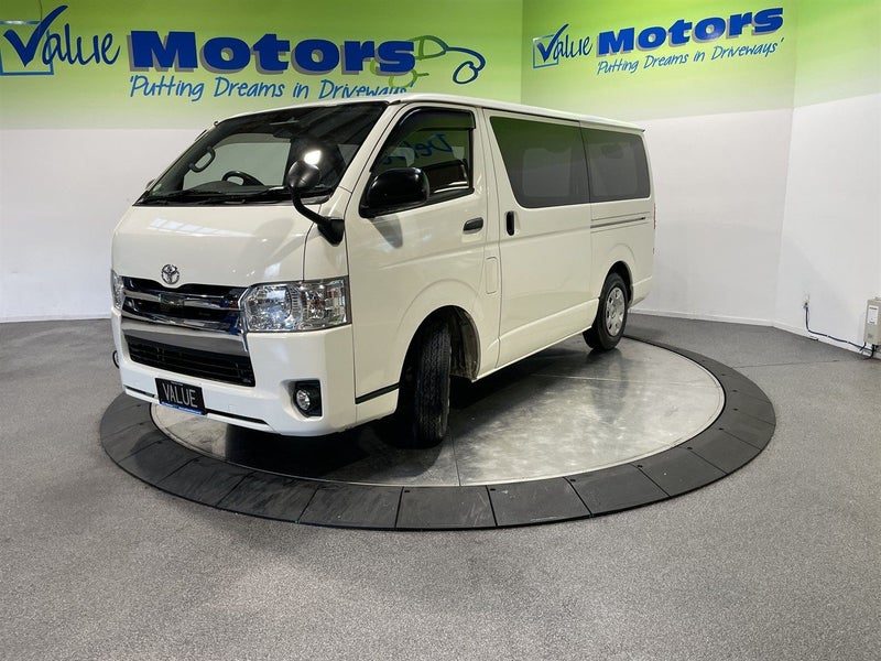 2018 Toyota Hiace 5 DOOR DIESEL .. VERY TIDY, photo 3