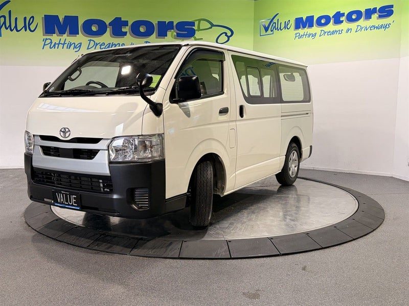 2020 Toyota Hiace 5 DOOR DIESEL with 6 SEATS, photo 3