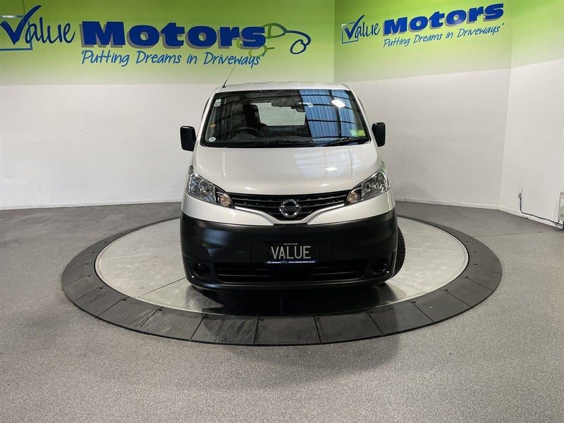 2021 Nissan NV200 POPULAR SMALL VAN, photo 2