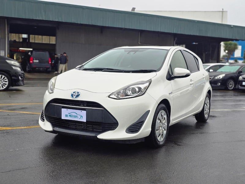 2018 Toyota Aqua S Model SAFETY PACKAGE EDITION, main photo