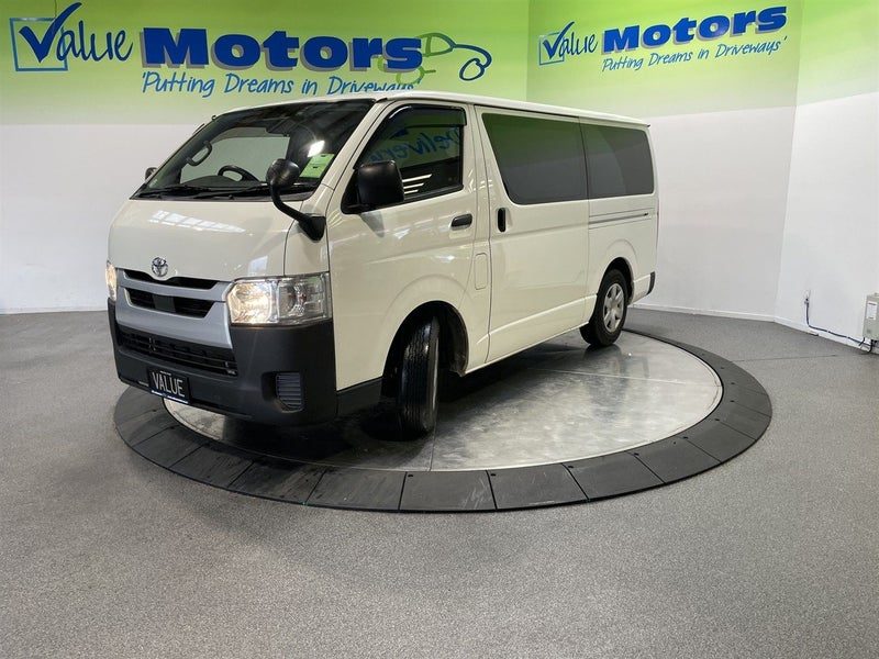 2020 Toyota Hiace CRISP 5 DOOR DIESEL VAN, photo 3