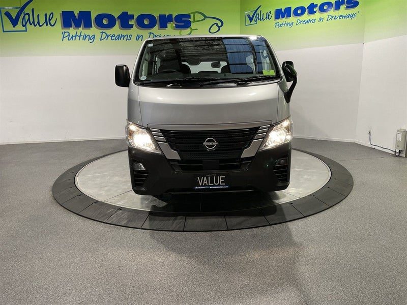 2022 Nissan NV350, photo 2