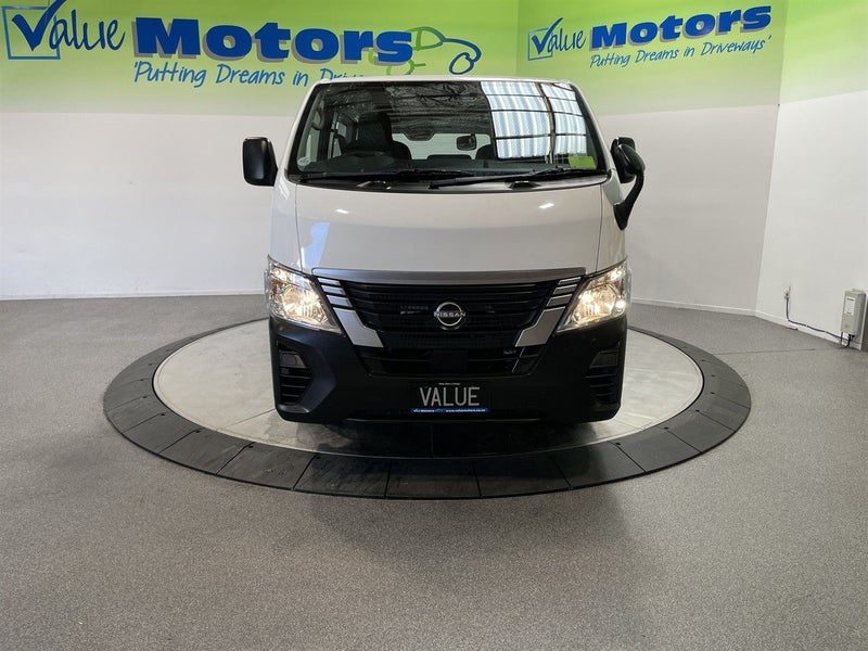 2022 Nissan NV350, photo 2