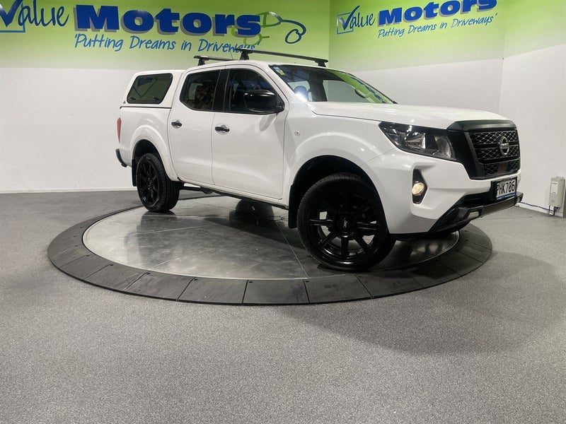 2022 Nissan Navara SL