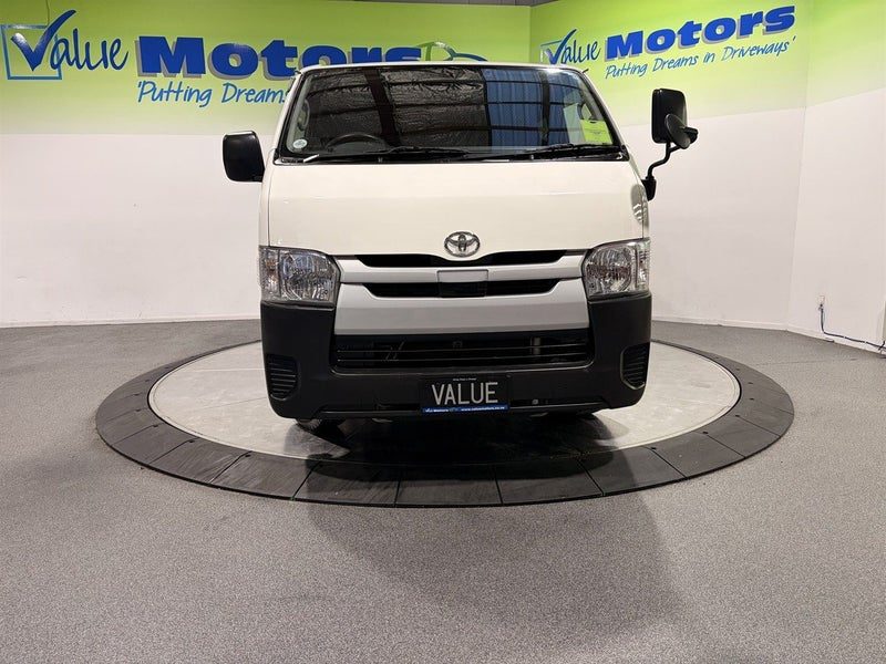 2020 Toyota Hiace CRISP, CLEAN VAN, photo 2