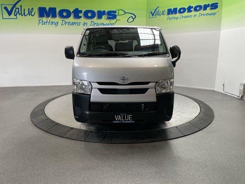 2020 Toyota Hiace 5 DOOR DIESEL with 6 SEATS, photo 2