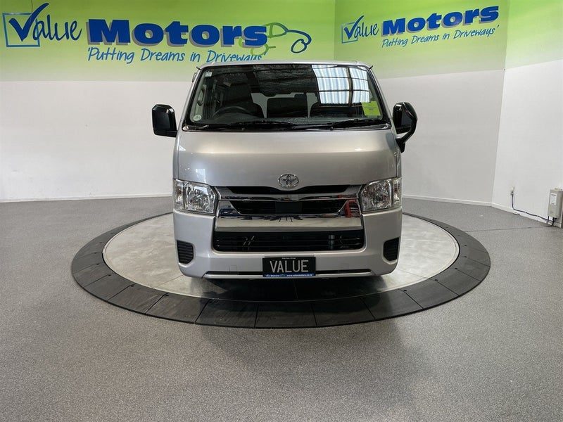 2020 Toyota Hiace GL LWB 5 DOOR DIESEL, photo 2