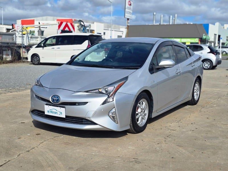 2016 Toyota Prius G Touring Leather Package