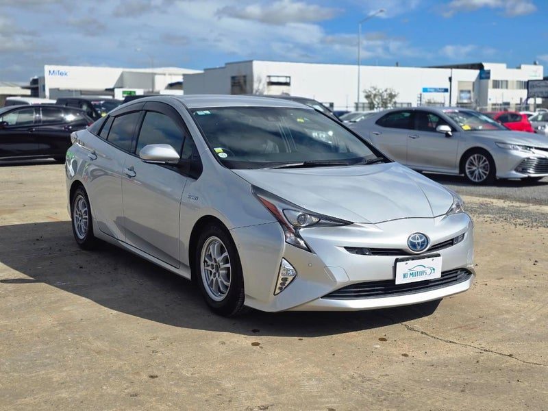 2016 Toyota Prius G Touring Leather Package, photo 3