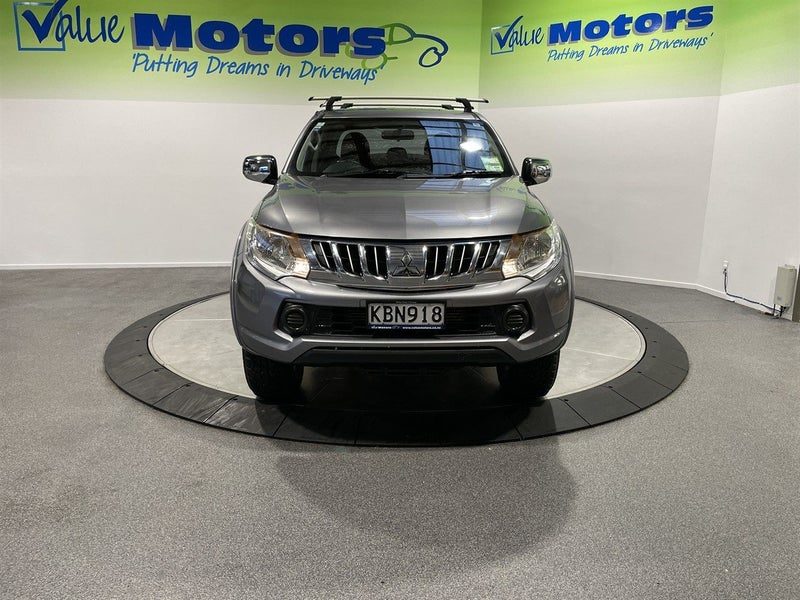 2016 Mitsubishi Triton GLXR, photo 2