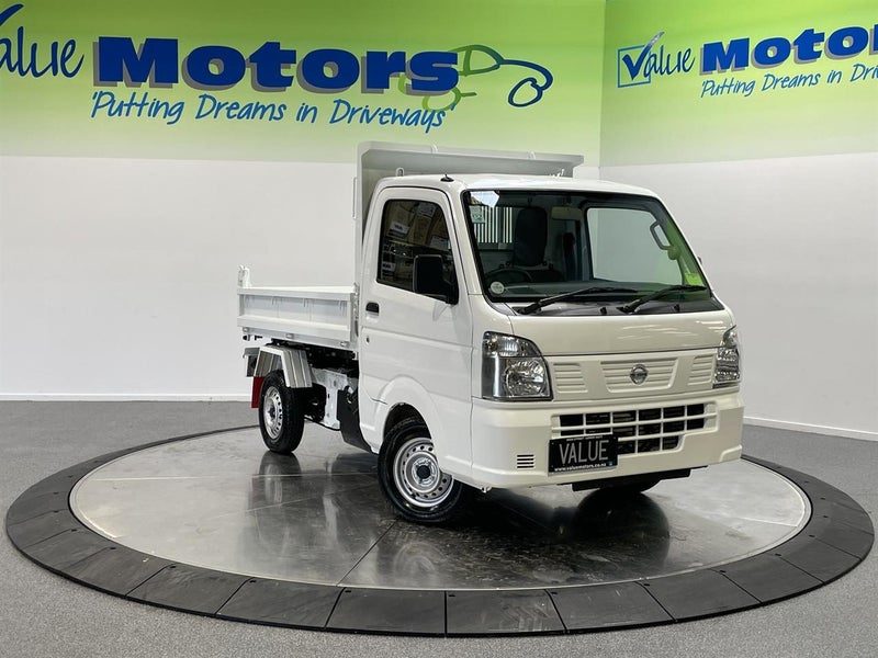 2023 Nissan Clipper TIPPER 4WD MANUAL BRAND NEW, photo 2